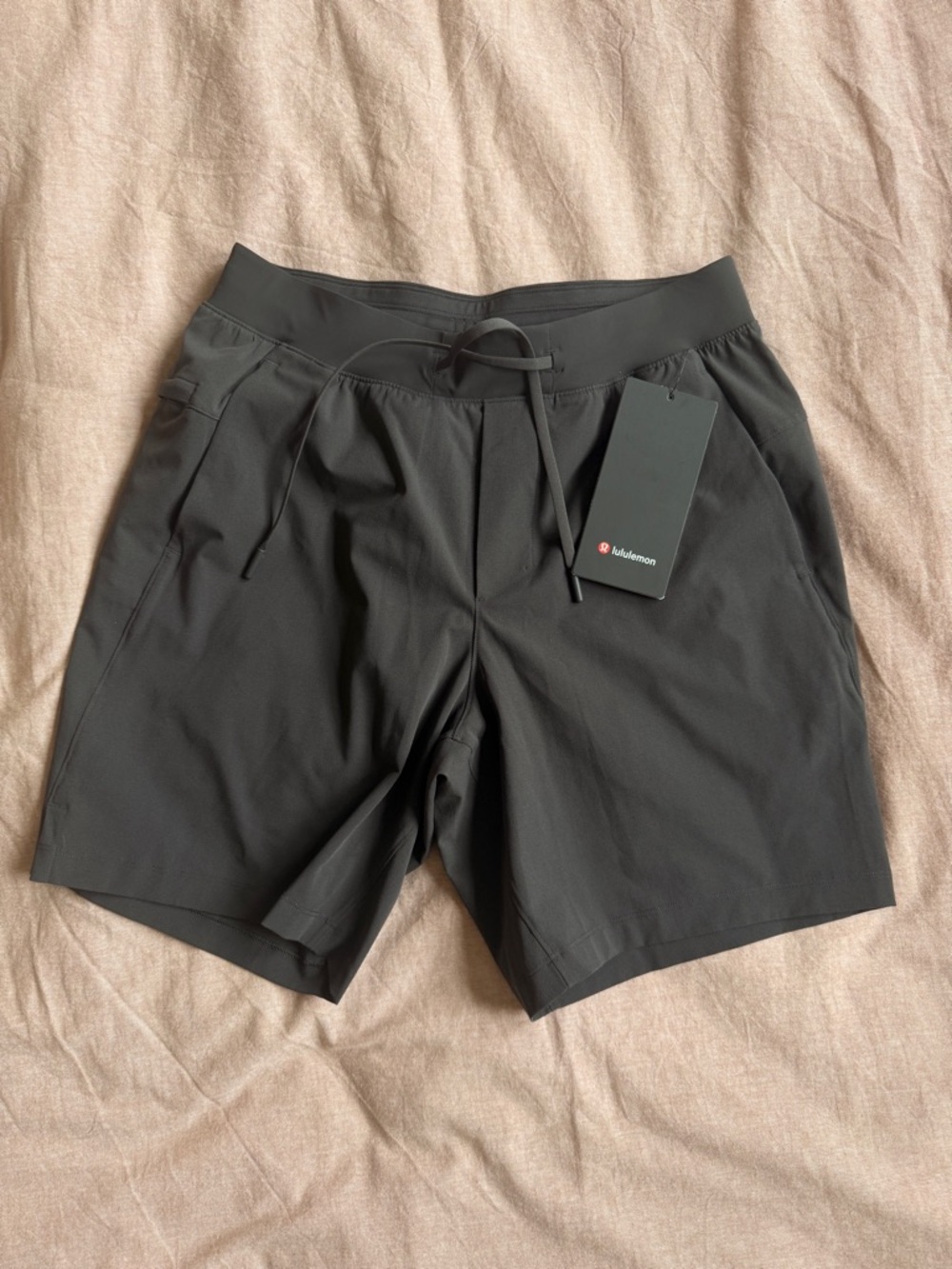 lululemon athletica Zeroed In Linerlsss shorts 7” - Picture 3 of 5